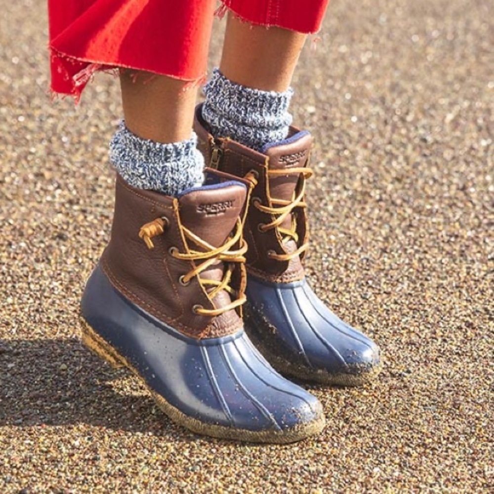 Sperry Women’s Saltwater Duck Boot Tan/Navy 7.5
